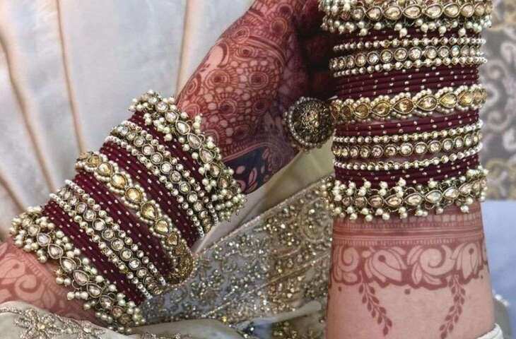 इस करवा चौथ हाथों का श्रृंगार बनाएगा खास: कांच की चूड़ियों और स्टाइलिश कंगन का यह खूबसूरत कॉम्बिनेशन देख मचल जाएगा दिल!