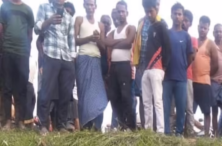 Muzaffarpur : संदेहास्पद स्थिति में बाइक सवार का शव बरामद