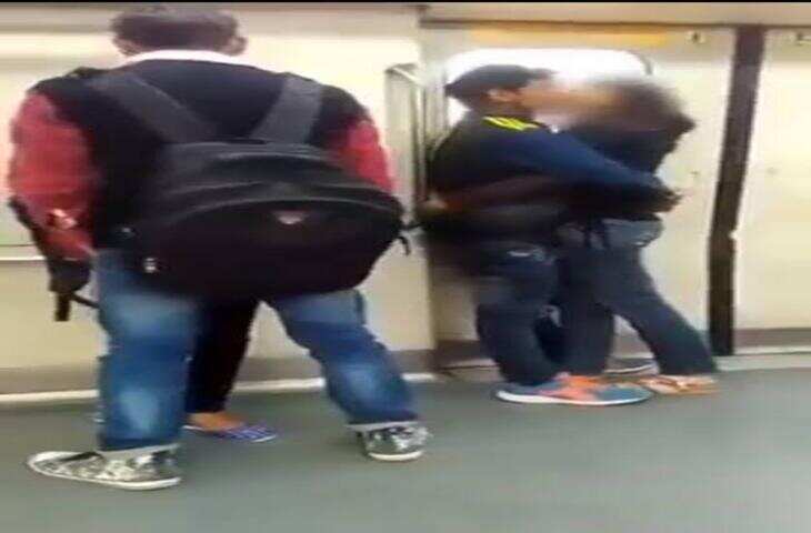 Delhi Metro Viral Post: मेट्रो में बढ़ती कथित अशोभनीय हरकतों पर उठे सवाल, यात्रियों से मांगी राय