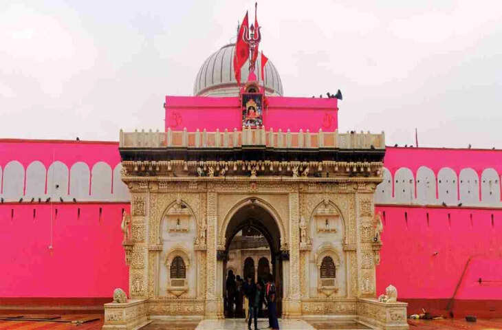 आखिर कौन थी करणी माता और किसने करवाया था मंदिर का निर्माण ? 3 मिनट के दुर्लभ वीडियो में देखे सदियों पुराना इतिहास&nbsp;