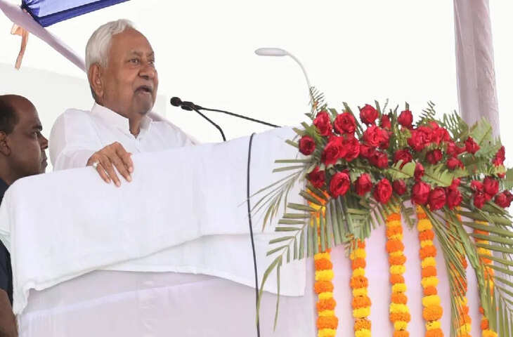 मुख्यमंत्री नीतीश कुमार की समृद्धि यात्रा, करोड़ों की योजनाओं का शिलान्यास और जनसभा में लालू-राबड़ी पर कटाक्ष