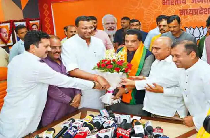 कांग्रेस को बड़ा झटका: पूर्व प्रदेश महासचिव राकेश सिंह यादव भाजपा में शामिल, हेमंत खंडेलवाल ने दिलाई सदस्यता