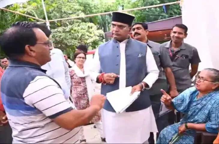 जनदर्शन में पेंशन शिकायत पर भड़के मंत्री विश्वास सारंग, वार्ड प्रभारी को तलब कर दिए त्वरित समाधान के निर्देश
