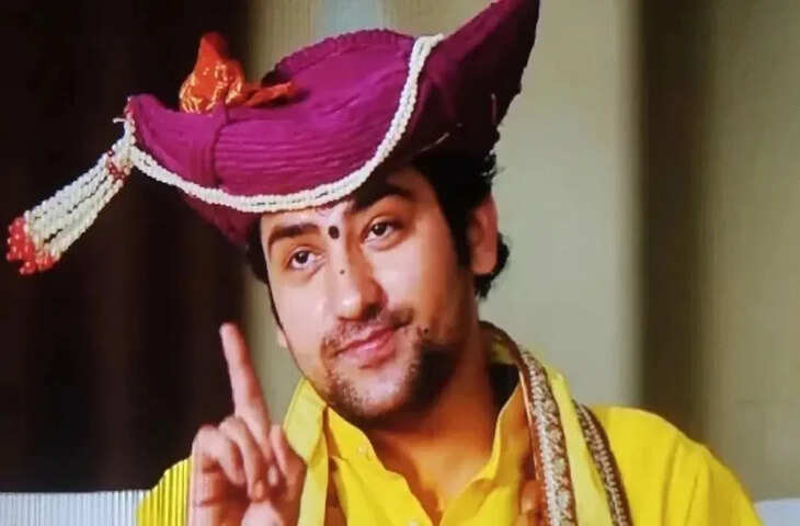 रायपुर में ड्यूटी पर तैनात पुलिसकर्मी ने छुए पैर, हो गया लाइन अटैच&hellip; क्या बोले धीरेंद्र कृष्ण शास्त्री?