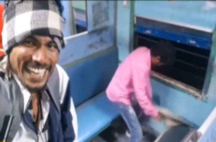 Viral Video: ट्रेन में युवकों ने की शर्मनाक हरकत, सीट फाड़कर मचाया बवाल, लोगों ने की सख्त कार्रवाई की मांग