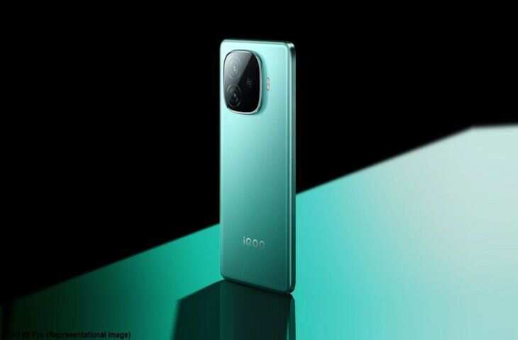 &nbsp;7,500mAh बैटरी और&nbsp;80 W वायर्ड फास्ट चार्जिंग के साथ लॉन्च होगा&nbsp;iQOO Z10 Turbo Pro, लॉन्च से पहले सामने आये फीचर्स&nbsp;