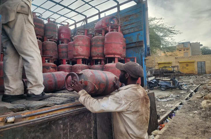 ईरान-इजराइल युद्ध का असर जैसलमेर तक, रसोई गैस को लेकर संकट की स्थिति