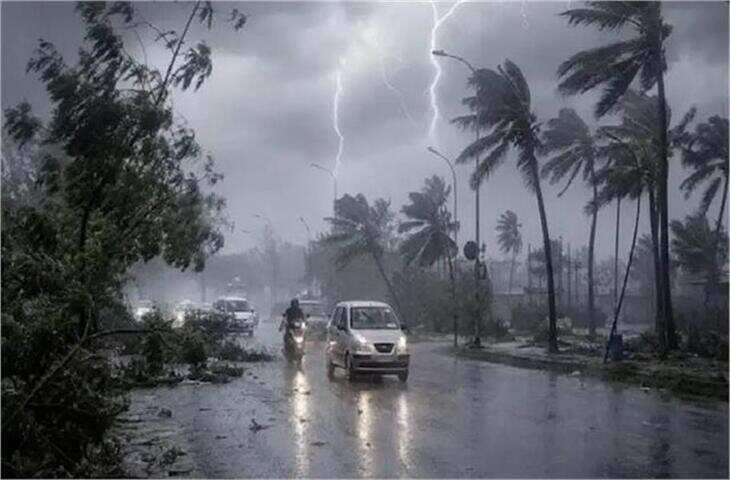 भीषण बारिश का अलर्ट: 17 राज्यों में तबाही की चेतावनी,&nbsp;मानसून और वेस्टर्न डिस्टर्बेंस मचाएंगे कहर&nbsp;