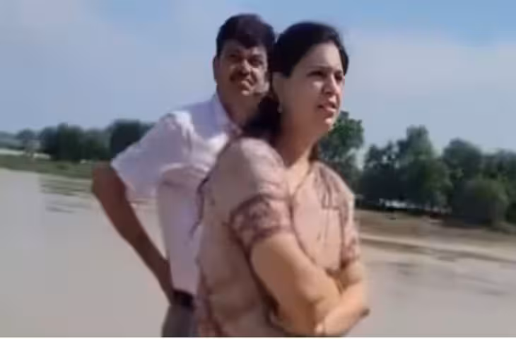 IAS दिव्या मित्तल का इस्तीफा: देवरिया में भी खूब चर्चित रही थी उनकी कार्यशैली, धूप में निरीक्षण से लेकर दो टूक अंदाज तक