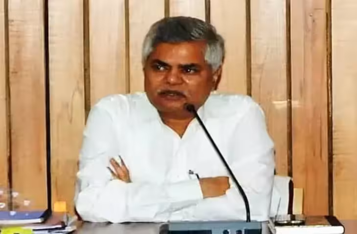 पंचायत चुनाव की घोषणा के साथ बदलेगा प्रशासनिक कामकाज, तबादलों पर लग सकती है रोक