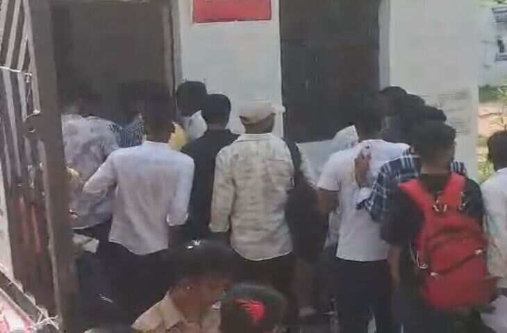 यूपी पुलिस सिपाही भर्ती परीक्षा का अंतिम दिन: 54 केंद्रों पर पहली पाली शुरू, कड़े सुरक्षा इंतजाम के बीच सघन जांच जारी