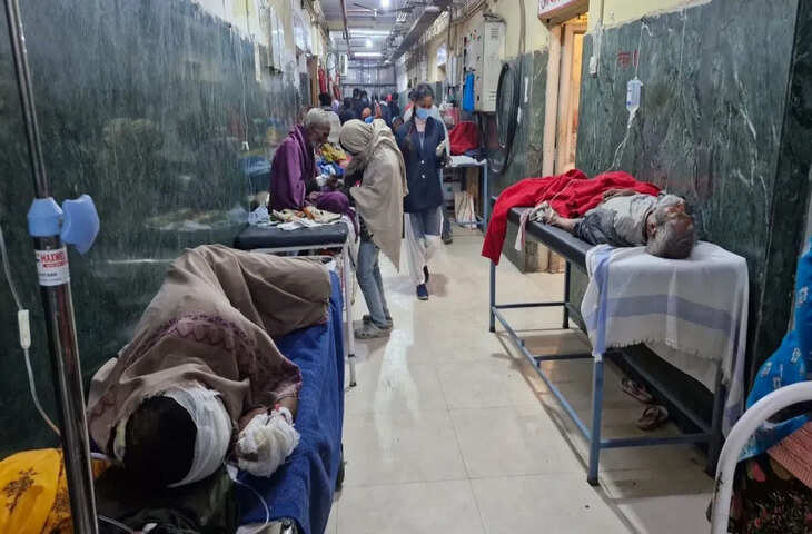 कड़ाके की ठंड से NMCH इमरजेंसी में मरीजों की बाढ़, 30 बेड पर 50 से अधिक भर्ती