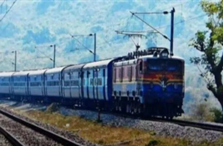 त्योहारों पर यात्रियों की सुविधा के लिए दक्षिण पूर्व मध्य रेलवे चलाएगी पूजा स्पेशल ट्रेनें