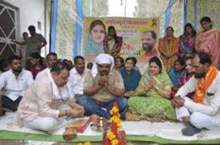 मक्सी रोड रेलवे ट्रैक पर कॉन्ट्रैक्टर का शव मिलने से सनसनी: ट्रेन की चपेट में आने की आशंका, जांच जारी