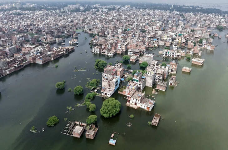 उत्तर प्रदेश में 13 जिलों के लिए मौसम विभाग ने जारी किया रेड अलर्ट, पश्चिमी यूपी में भारी बारिश का खतरा