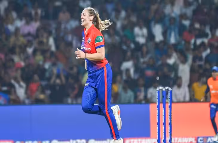 WPL 2027: मुंबई इंडियंस से खेलेंगी तारा नॉरिस, 10 लाख रुपये में यूपी वॉरियर्स से हुआ ट्रेड