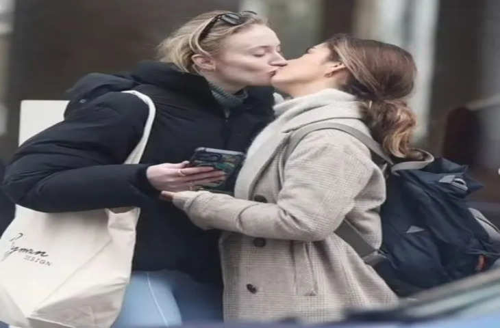 जाने कौन है ये मिस्ट्री गर्ल जिस Priyanka की जेठानी ने आर दिया Lip-to-Lip Kiss, वायरल हो रही Sophie Turner की ये तस्वीर 