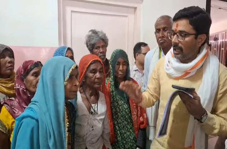 बारां में आदिवासी परिवारों का जमीन पर कब्जे का आरोप, प्रभारी मंत्री से लगाई गुहार