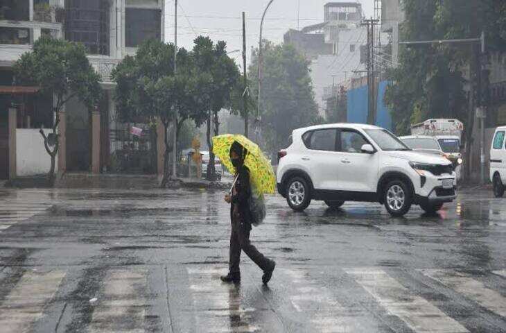 दिल्ली-NCR पर मंडराए काले बादल, शाम को रेड अलर्ट; जानें आपके राज्य में कैसा रहेगा मौसम &nbsp;