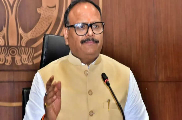 डिप्टी सीएम ब्रजेश पाठक के साथ बड़ा हादसा टला, फ्लाइट में तकनीकी खराबी से धुंआ-धुंआ हुआ ईंजन&nbsp;
