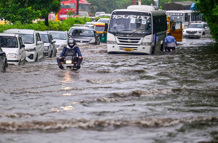 अगस्त में दिल्ली-NCR पर मेहरबान बंगाल की खाड़ी, 3 साल में सामान्य से 78% ज्यादा बारिश; जानें क्या है वजह