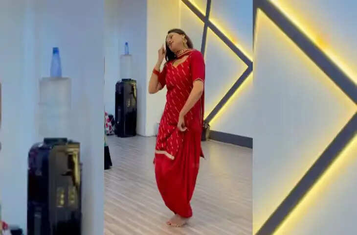 सिनेमा हॉल में &lsquo;कहर&rsquo; गाने पर लड़की ने लगाए जबरदस्त ठुमके, एक्सप्रेशन और एनर्जी ने लूटी महफिल