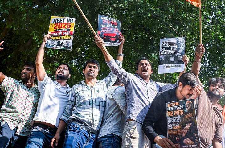 NEET Exam Leak Update: CBI की कार्रवाई में कोचिंग सेंटर पर रेड, पेपर लीक से जुड़े 10 आरोपी गिरफ्तार