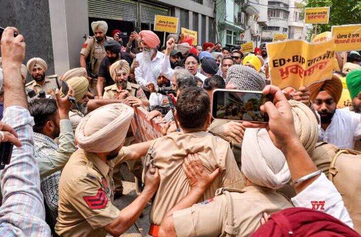 पंजाब में आप बनाम ईडी की जंग: रेड के विरोध में कार्यकर्ताओं ने पार की हदें, CRPF जवानों ने रोका रास्ता