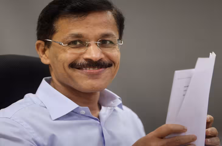 तुकाराम मुंढे के 100 दिन का रिपोर्ट कार्ड: 904 छापे, 457 गिरफ्तारियां, 34.7 करोड़ का माल जब्त