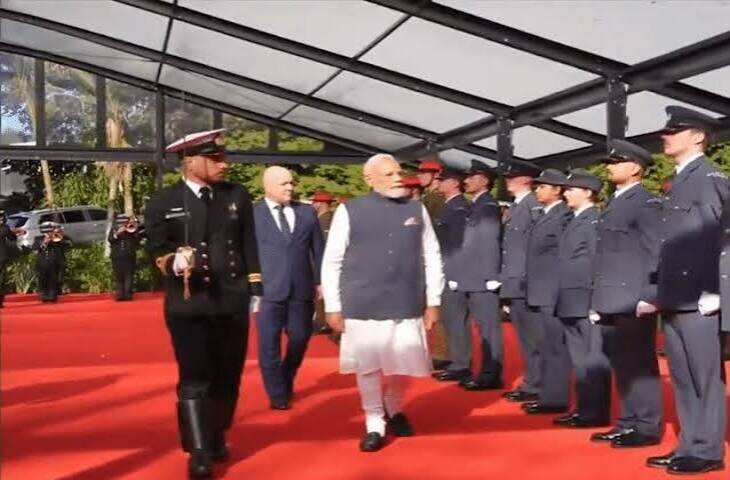 40 साल बाद न्यूजीलैंड पहुंचे पीएम मोदी, FTA समझौते पर होगी बड़ी बातचीत; वीडियो में जाने ऑकलैंड में 40 हजार भारतीयों को करेंगे संबोधित