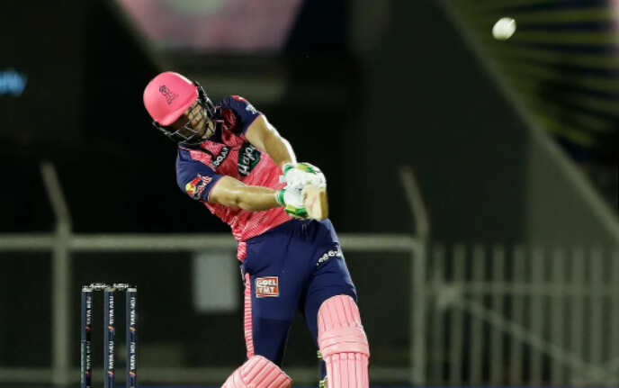 IPL 2022 RR vs KKR Highlights:राजस्थान के रजवाडों का ऑरेन्ज-पर्पल कैप पर बादशाहत कायम, जोस बटलर और चहल के सिर सजा है ताज