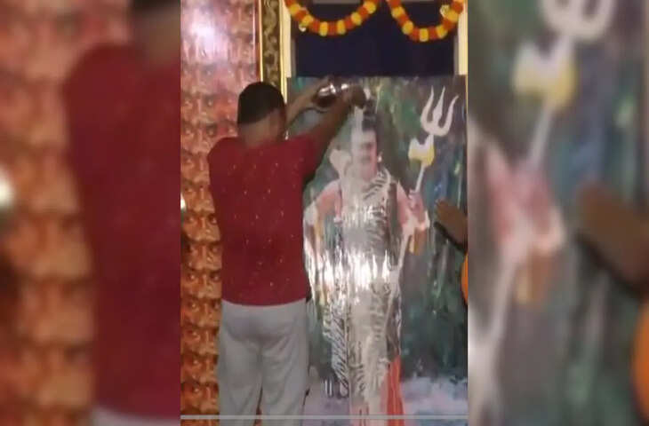 Madurai में &lsquo;थलाइवा&rsquo; की भक्ति का अनोखा नजारा!&nbsp;फैन ने घर को ही बना दिया मंदिर, देखे शॉकिंग वीडियो&nbsp;