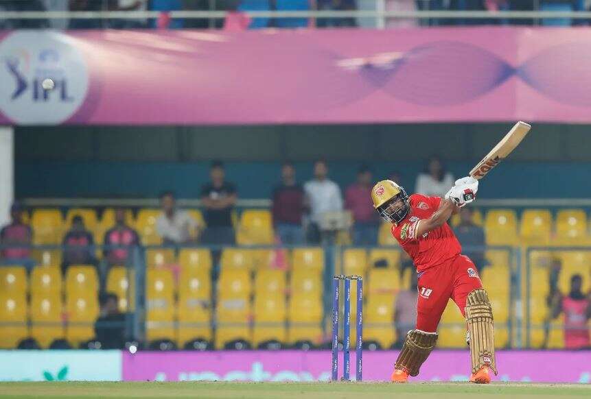 rr vs pbks01-111111.JPG