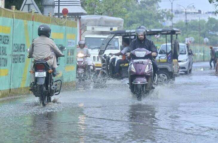 यूपी में मानसून का कहर, 25 शहरों में झमाझम बारिश; गाजियाबाद में सड़कों पर भरा 2 फीट पानी, बिजली संकट भी बढ़ा