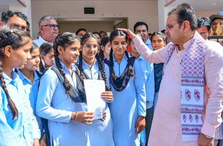  न ज्ञापन- न प्रदर्शन, सीएम भजनलाल ने &lsquo;हाथों-हाथ&rsquo; पूरी की बेटियों की ये बड़ी मांग 