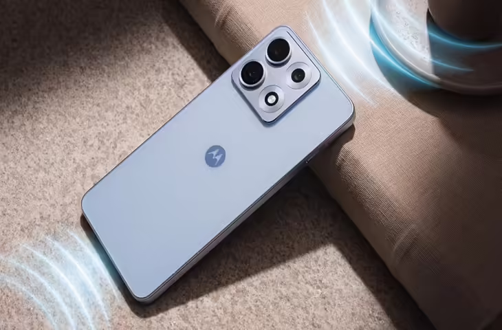 7100mAh बैटरी वाला Motorola 5G फोन हुआ लॉन्च, दमदार कैमरा और शानदार फीचर्स के साथ कीमत भी जानें