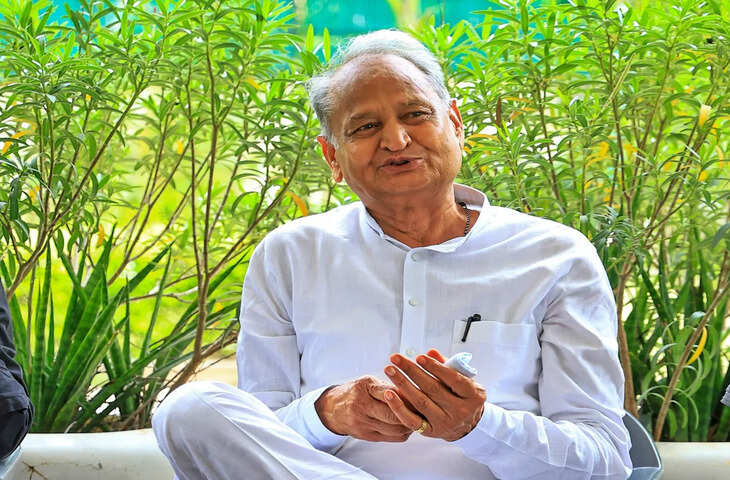 निकाय चुनाव से पहले परिसीमन पर गहलोत का आरोप, बोले- कांग्रेस समर्थित वार्डों को मिलाया, भाजपा इलाकों में बांटा
