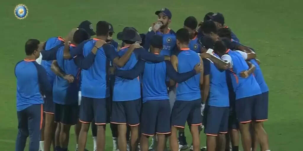 Ind vs SA: विराट कोहली ने मैच से पहले दिया था पूरी टीम को जीत का ‘गुरुमंत्र’, वायरल VIDEO से हुआ खुलासा