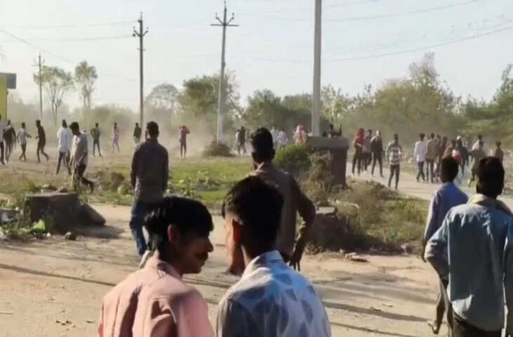 डूंगरपुर के भीलूड़ा गांव में धुलंडी पर अनोखी &lsquo;पत्थर होली&rsquo;, 31 लोग घायल