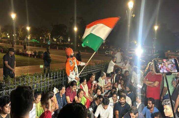 अंकिता भंडारी के माता-पिता से मिले राहुल-प्रियंका गांधी, राष्ट्रपति से की दुष्यंत गौतम की राज्यपाल नियुक्ति रोकने की मांग