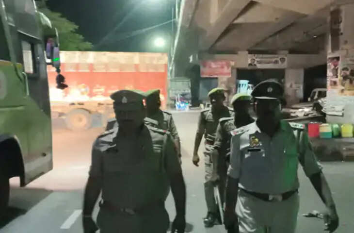 कौशांबी में ओवरलोड वाहनों पर पुलिस की बड़ी कार्रवाई, 7 ट्रैक्टर सीज