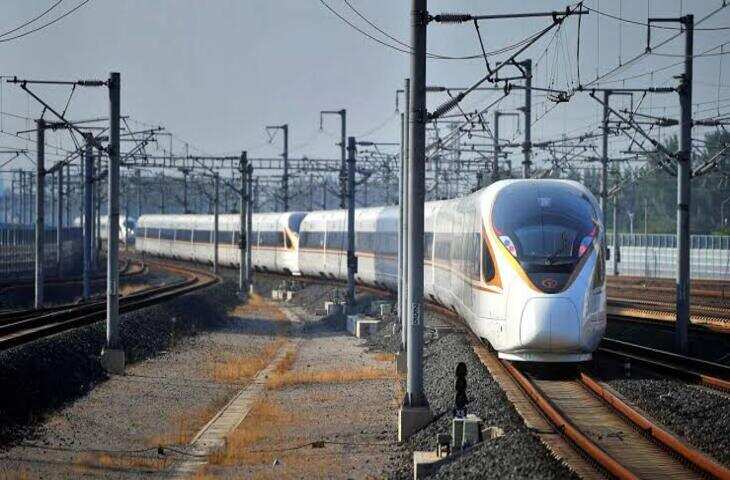 दिल्ली से पटना का सफर होगा सुपरफास्ट!&nbsp;दिल्ली से पटना पहुंचेंगे 4 घंटे 40 मिनट में,&nbsp;रेलमंत्री ने किया बड़ा एलान&nbsp;