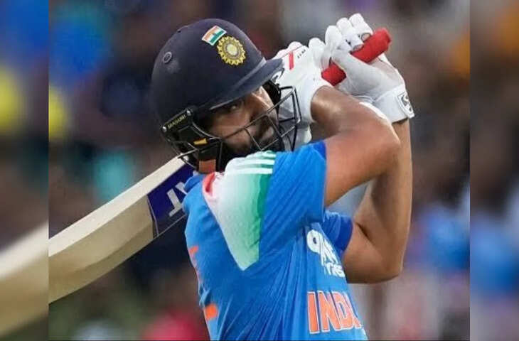 India vs Afghanistan Live : रोहित शर्मा फिफ्टी से चूके, लगातार दूसरा विकेट गिरने से दबाव में इंडियन टीम, जाने स्कोर&nbsp;