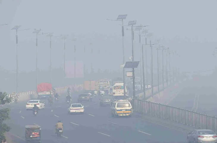 Delhi Weather: राजधानी में मौसम साफ, लेकिन प्रदूषण ने बढ़ाई चिंता; कई इलाकों में AQI 300 के पार