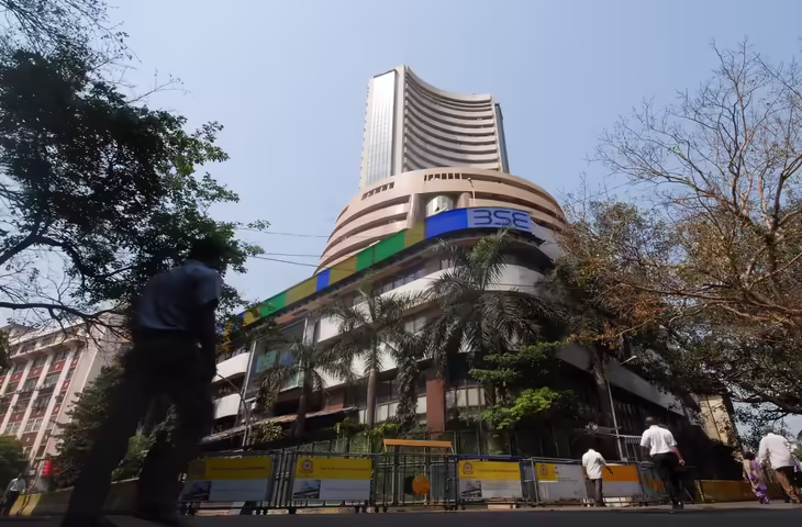 Stock Market: हरे निशान पर खुल सकता है बाजार, गिफ्ट निफ्टी में मजबूती