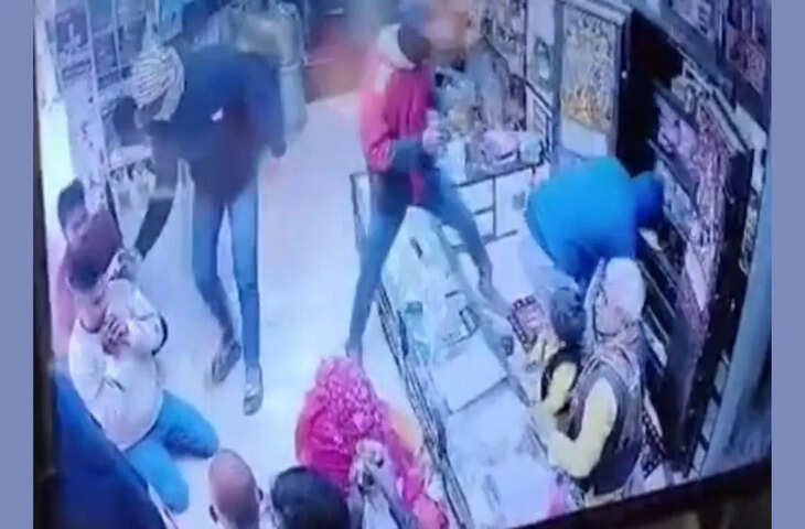 जिले में दिनदहाड़े ज्वेलरी शॉप से 20 लाख की लूट, बदमाशों ने की फायरिंग