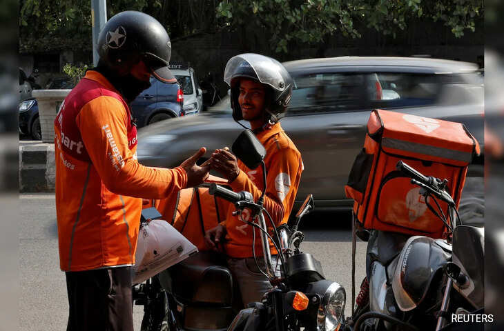 जैप्टो-ब्लिंकिट की 10 मिनट डिलीवरी का भविष्य खतरे में, लॉजिस्टिक्स और कास्ट संकट ने बढ़ाई टेंशन