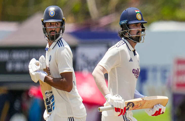 IND vs SL Live Score: श्रीलंका के स्पिनर्स ने मचाया कहर, भारत के लगातार गिर रहे विकेट; 200 रन भी लग रहे मुश्किल ​​​​​​​