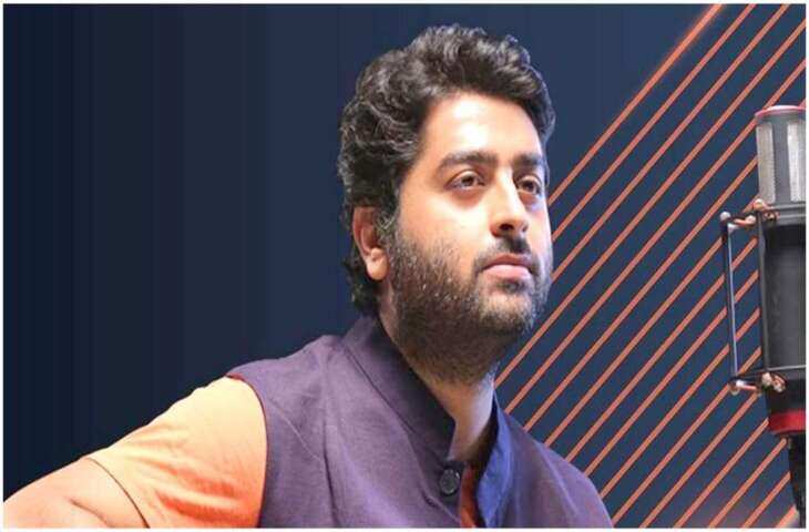 परफॉर्म करते-करते&nbsp;Arijit Singh ने ऐसा क्या कर दिया जिसे देख भड़क गए यूजर्स, सोशल मीडिया पर वायरल हुआ Video&nbsp;