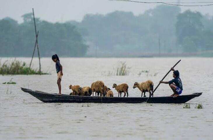 देशभर में मानसून का कहर: उत्तराखंड में चारधाम यात्रा 2 दिन के लिए स्थगित, वीडियो में जाने राजस्थान-गुजरात समेत कई राज्यों में भारी बारिश का अलर्ट
